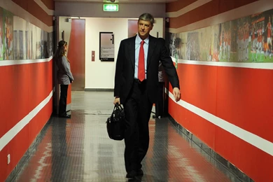 I Want To Stay', Arsene Wenger Tells Arsenal Fans Amid Speculation ...