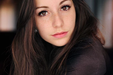 Lily Pretty Girl Wallpapers