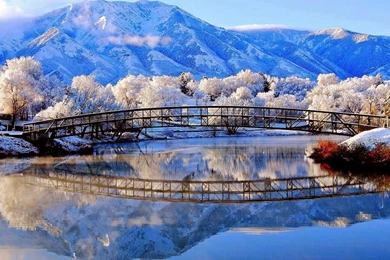 Peaceful Lake HD Desktop Wallpapers