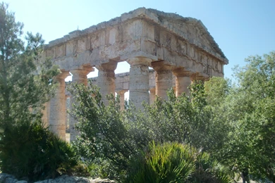 Ancient Temple On The Island Of Sicily, Italy Wallpapers And ...