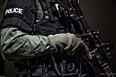 Amazing Police Guns Wallpapers