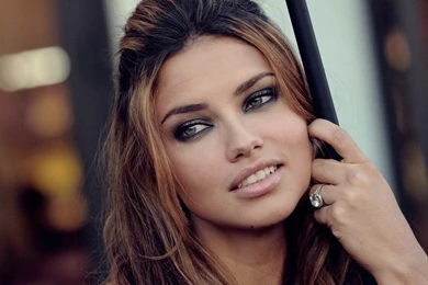 Download Wallpapers 2560x1440 Adriana Lima, Face, Make up Mac iMac ...