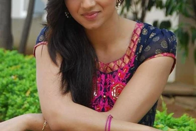 South Indian Actress Isha Chawla Wallpapers, Isha Chawla Wallpapers ...