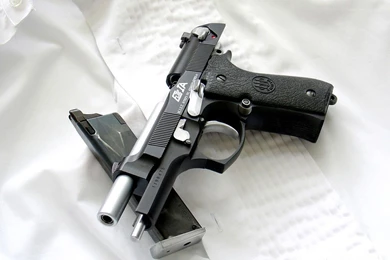 Miscellaneous: Customized Beretta, Picture Nr. 24471