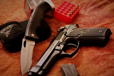 Beretta M9 Pistol Widescreen HD Free Wallpapers Downloads ...