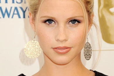 Wallpapers Celebrity Class: Claire Holt   Photos Hot