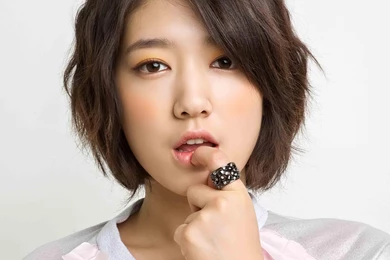 965x1400px Park Shin Hye