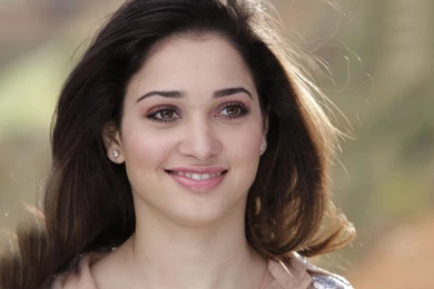Hot Indian Actress Tamanna Bhatia Hd Wallpapers