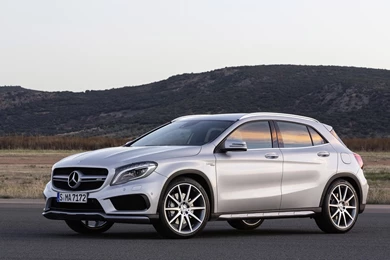 2014 Mercedes Benz GLA 45 AMG Rf Wallpapers