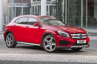 32 Mercedes Benz GLA Class HD Wallpapers