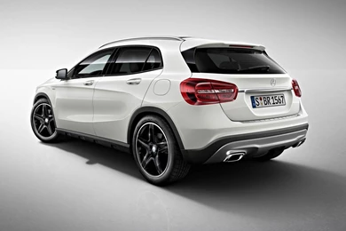 Mercedes Benz GLA Wallpapers 2015, Top Speed
