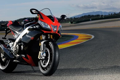 Aprilia RSV4 Nice Quality HD Bike Wallpapers Best Picture1 ...