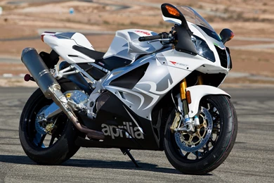 Aprilia RSV 1000 R Wallpapers