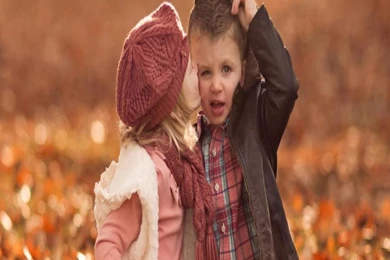 Lovely Boy And Girl Kissing Iphone Full Hd Wallpapers