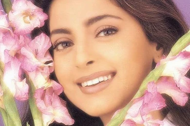 Juhi Chawla HD Wallpapers Free Download ~ 1