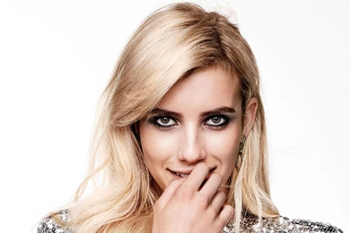 16+ Emma Roberts Wallpapers High Quality Resolution Download