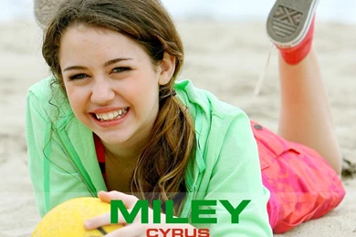 Hollywoodvbollywood: Miley Cyrus Top Most Wallpapers