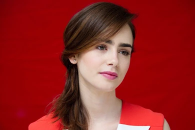 Lily Collins Wallpapers