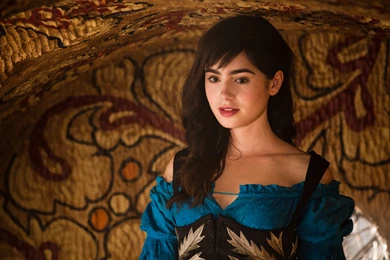 Lily Collins Photo Gallery   677 High Quality Pics Of Lily Collins ...