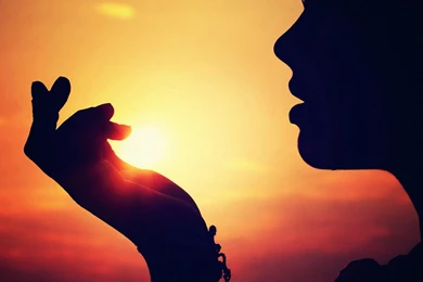 Wallpapers Girl And Holding Hand X Sunset Lips Sun 1366x768 ...