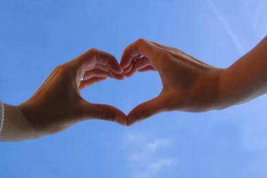 Hand To Hand Wallpapers Love