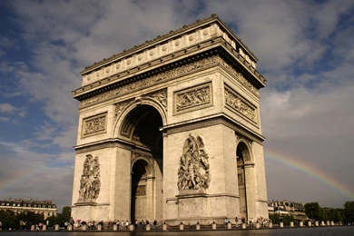 Wallpaper: 'Rainbow In Paris'   A Rainbow Over Paris Runs Behind ...