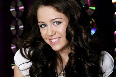 Miley Cyrus Beautiful Wallpapers