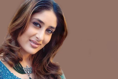 Free Download Kareena Kapoor Wallpapers ~ Toptenpack.com