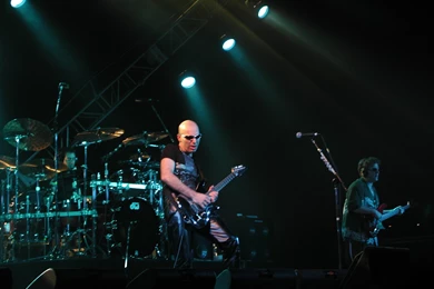 Joe Satriani   5/15/00 At Sun Theatre, Anaheim, CA