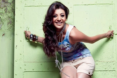 Kajal Agarwal Sexy Smile HD Wallpapers