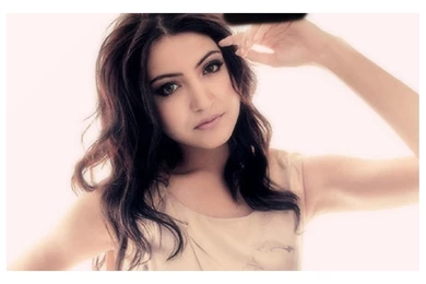 Anushka Sharma Bollywood Actress Wallpapers Photos PIcs