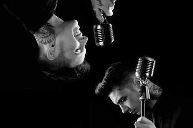 Browsing Wallpapers On DeviantArt