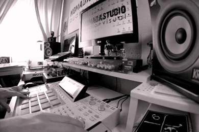 BEATMAKING BOOMBAP (akai Mpc 2500 + Stricly Vinyl)   YouTube