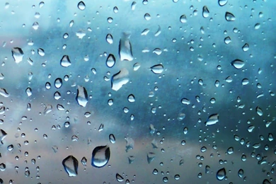 iPhone Wallpapers: iPhone In The Water Wallpapers