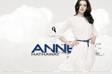 Anne hathaway 35v.jpg