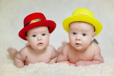 Very Cute Twins Baby Hd Wallpapers