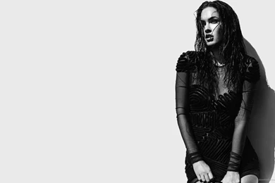 Download 1920x1080 Megan Fox In Black Wallpapers