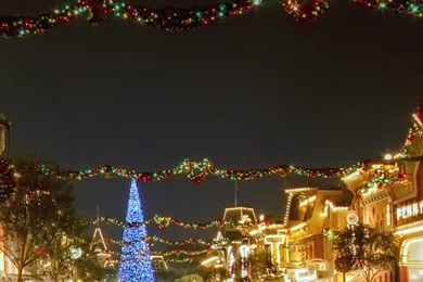 Free Christmas Wallpapers For iPhone