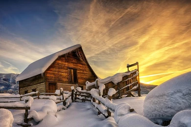 Wooden Mountain Cabin In Winter HD Desktop Backgrounds