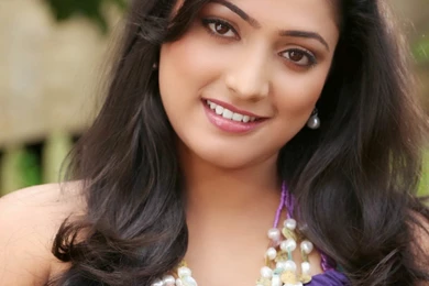 Haripriya Telugu Heroin Pictures,Telugu Actress Haripriya Hot ...