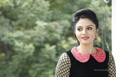 Sreemukhi Telugu Actress HD Wallpapers   Tamil Movies, Telugu ...
