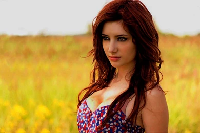 40 BEAUTIFUL AND SEXY GIRL WALLPAPER FREE TO DOWNLOAD ...