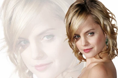 Mena Suvari Wallpapers   Female Celebrity   Crazy Frankenstein