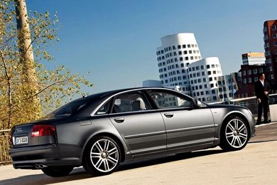 Audi S8 Wallpapers