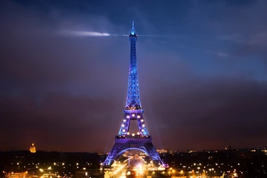 Download Eiffel Tower Wallpapers 960x854