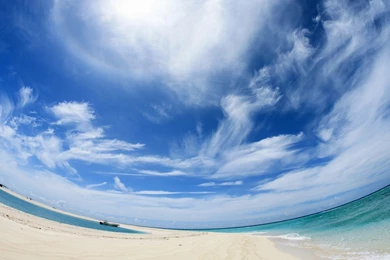 Sunny Beach In Circle   WALLPAPERS HD