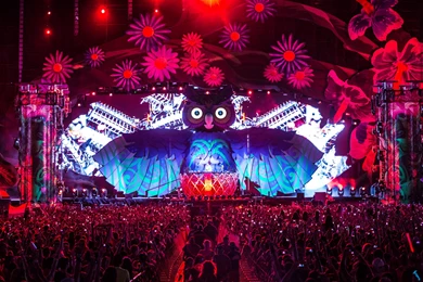 10 Biggest Festivals In The World To Get Your Party On!