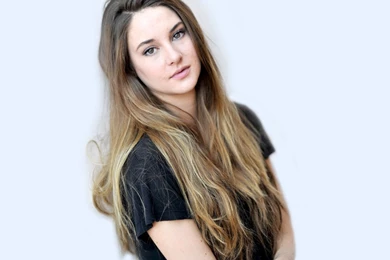Shailene Woodley Wallpapers HD