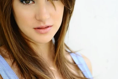 Shailene Woodley   Wallpapers Colection