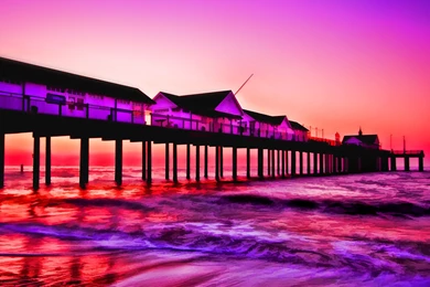 Red Sunrise At Southwold Pier Artistic Backgrounds Wallpapers ...